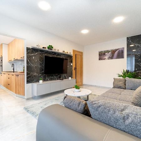 Apartman Discreet Kysucke Nove Mesto Екстериор снимка