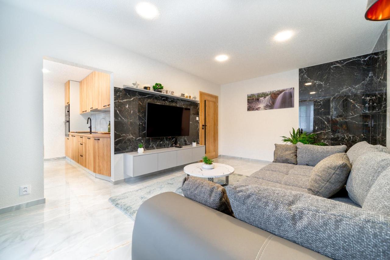 Apartman Discreet Kysucke Nove Mesto Екстериор снимка